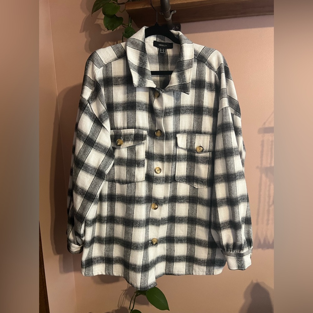 Plaid Black and White Women's Shacket 3x